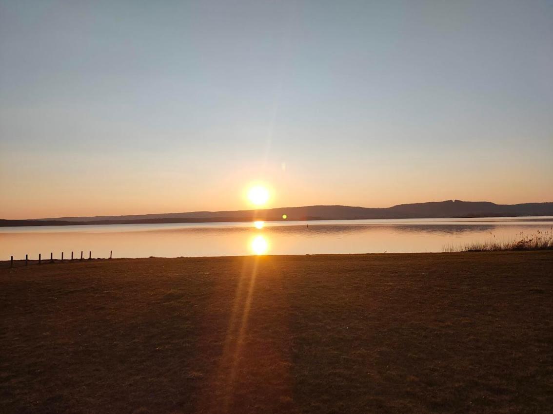 Nuit Sur Un Voilier Hotel Nonsard-Lamarche Buitenkant foto